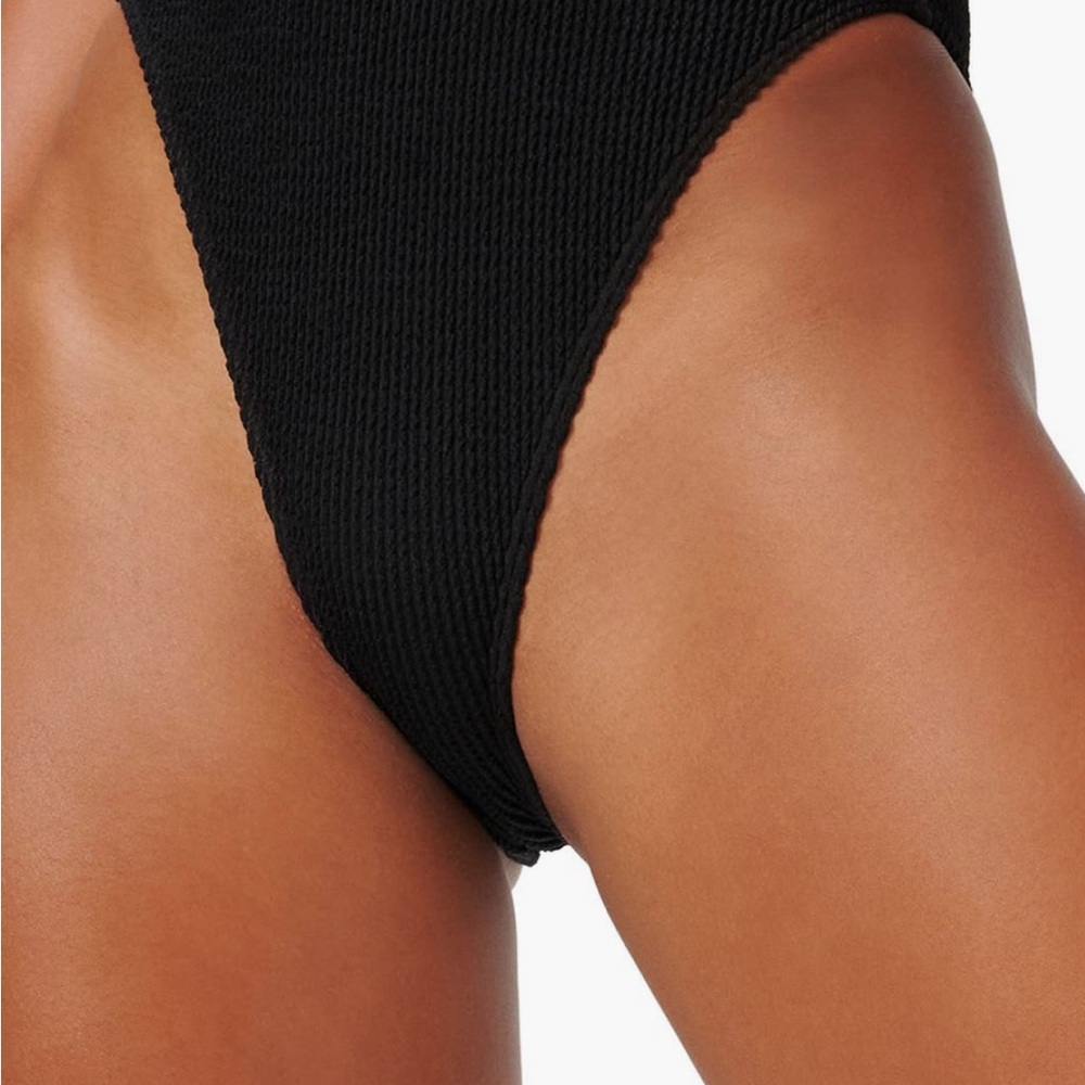Good American ALWAYS FITS GOOD WAIST BIKIN BOTTOM. Fluorescent Green!